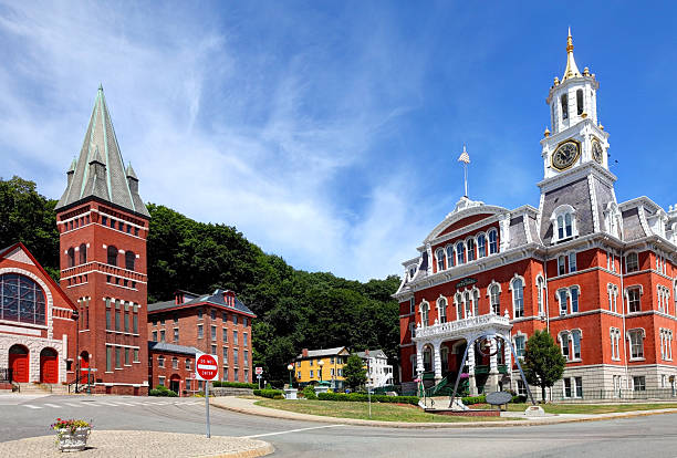 istock Norwich City Hall and Downtown District 580096038