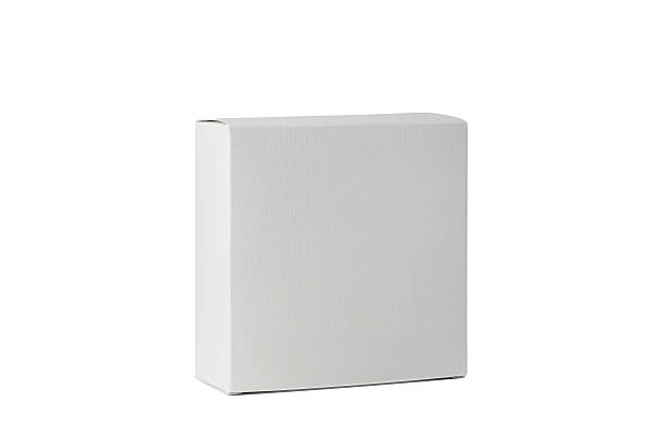 la caja de cartón blanco vista frontal, aislado sobre fondo blanco  - gable fotografías e imágenes de stock