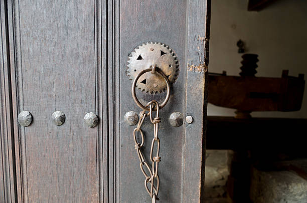 istock Old Wooden Vintage Gate 580112594