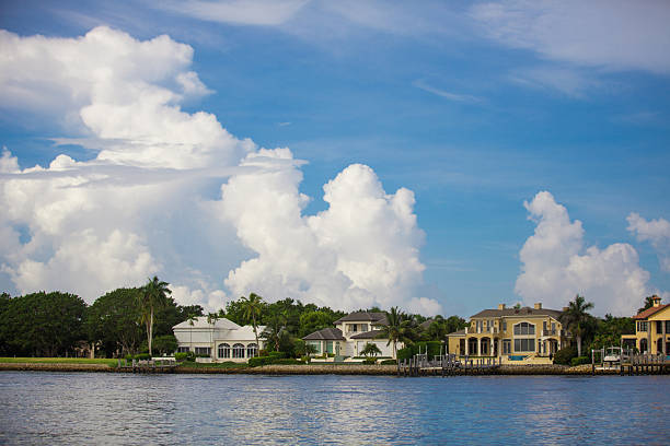 istock Houses in Florida 580118744
