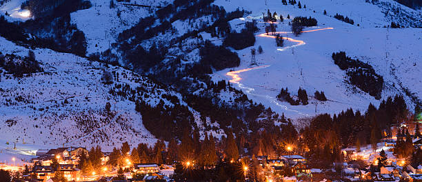 ski village, san carlos de bariloche, argentina - ski resort winter snow night imagens e fotografias de stock