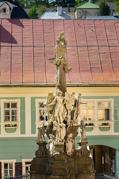 sculpture of the st. virgin mary - immaculata imagens e fotografias de stock