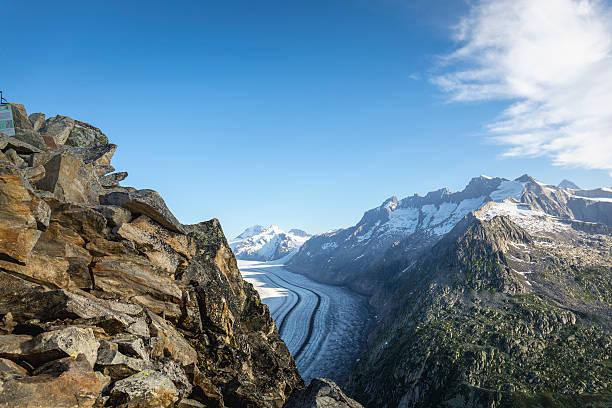 vista del glaciar, eggishornn, aletsch, suiza - aletsch glacier fotografías e imágenes de stock