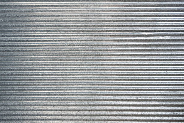 фон текстуры гофрированного цинка - corrugated iron стоковые фото и изображения