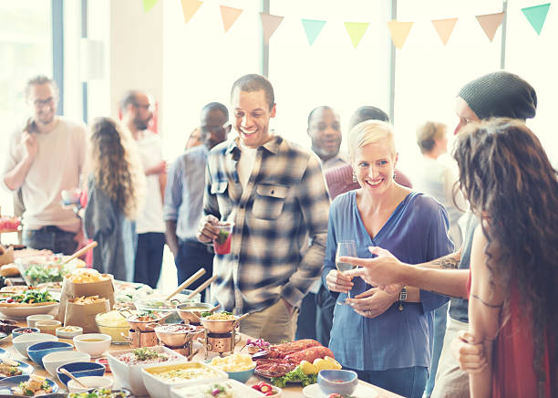 istock Brunch Choice Crowd Dining Food Options Eating Concept 583707994