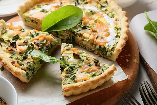 spinach and fish quiche, food close-up