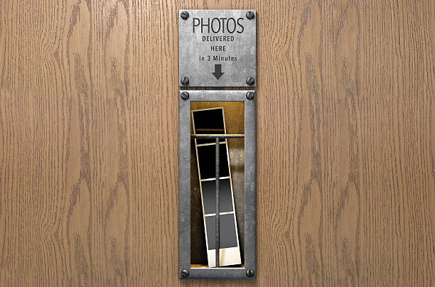 istock Vintage Photo Booth Pickup Slot 583797380