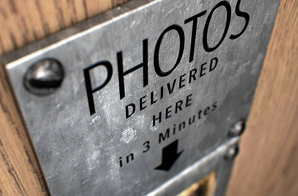 istock Vintage Photo Booth Pickup Slot 583798450