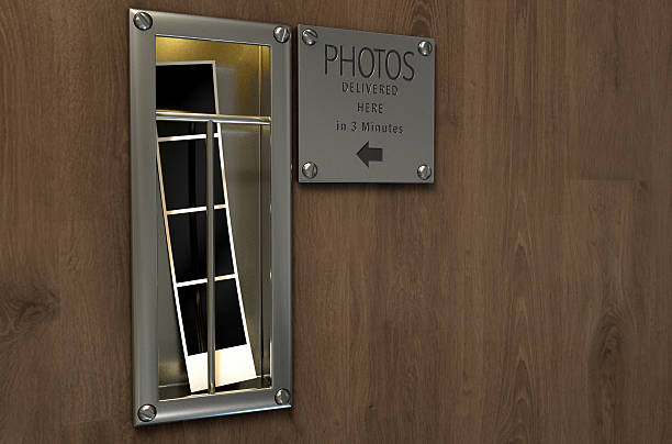 istock Vintage Photo Booth Pickup Slot 583800414