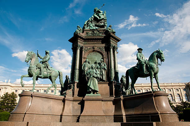 istock Maria Theresa Monument - Vienna - Austria 583841848