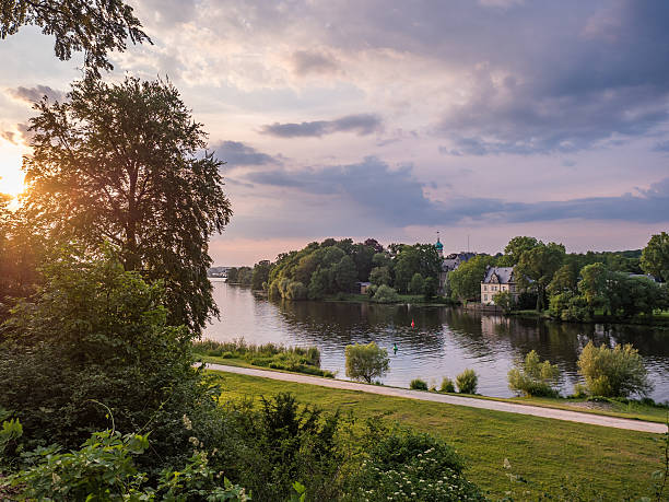 закат над реки - babelsberg стоковые фото и изображения