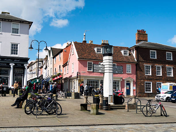 wzgórze aniołów, bury st edmunds - candid people casual bicycle zdjęcia i obrazy z banku zdjęć