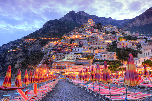 Hermosa Positano, costa de Amalfi, Italia photo