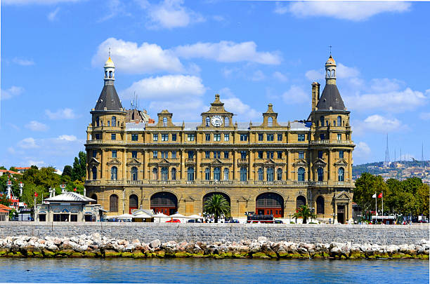 Haydarpasa Train Station, Istanbu (Turkish: Haydarpasa Gari) Tur Istanbul, Turkey - September 09, 2012: Istanbul Haydarpasa Terminal or Haydarpasa Terminus (Turkish: Haydarpasa Gari) is a railway terminal in Istanbul. Until 2012 the station was a major intercity, regional and commuter rail hub as well as the busiest railway station in Turkey.  haydarpaşa stock pictures, royalty-free photos & images
