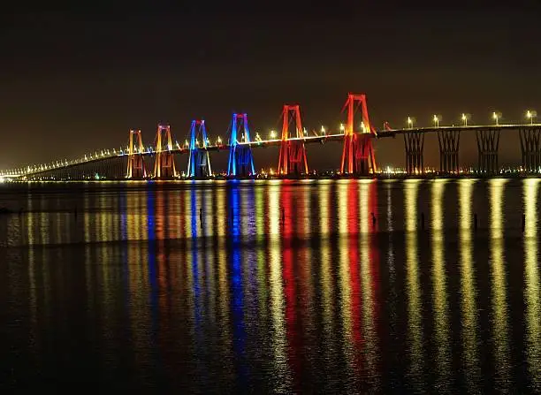 bridge over Lake Maracaibo, light and color