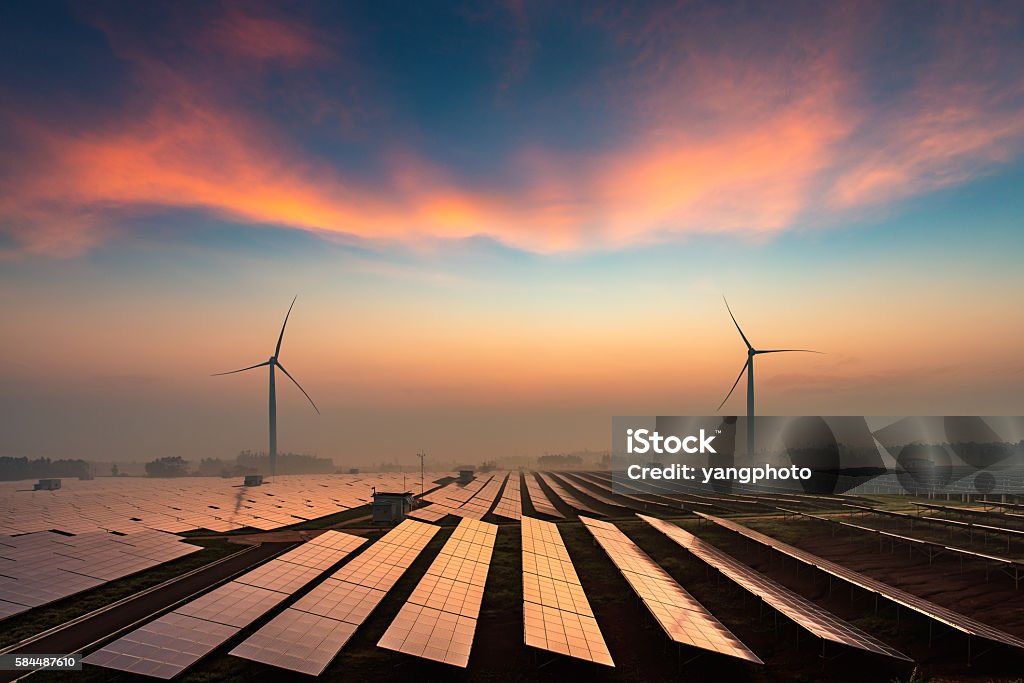 Planta de energía Solar - Foto de stock de Energía solar libre de derechos