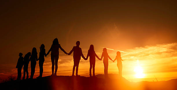 libertad, unidad y amistad - teenager team carefree relaxation fotografías e imágenes de stock