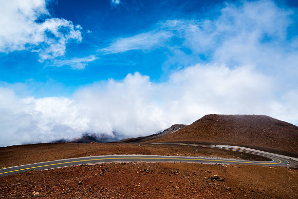 istock Haleakala Highway near Crater Summit 584504662