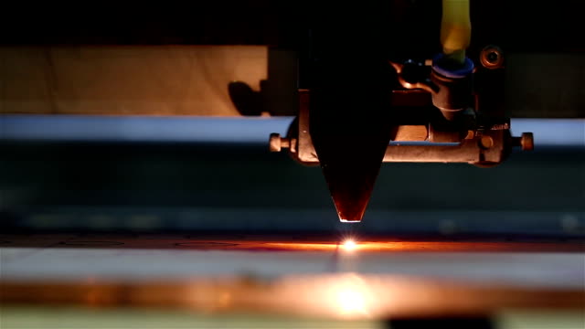laser cutting of acrylic