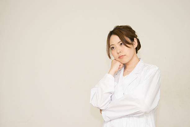 医療画像(医師、女性、看護師、研究、ラボコート) - lab coat nurse doctor female doctor ストックフォトと画像