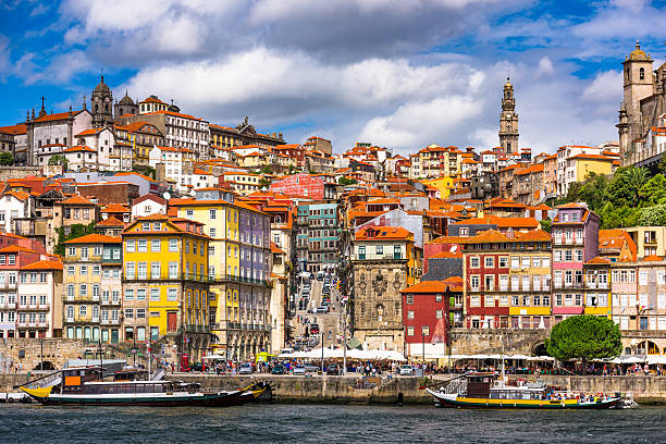 istock Porto Portugal on the River 584574364