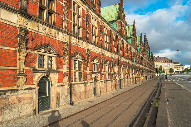 istock Old stock exchange illuminated in early morning, Copenhagen, Den 584584934