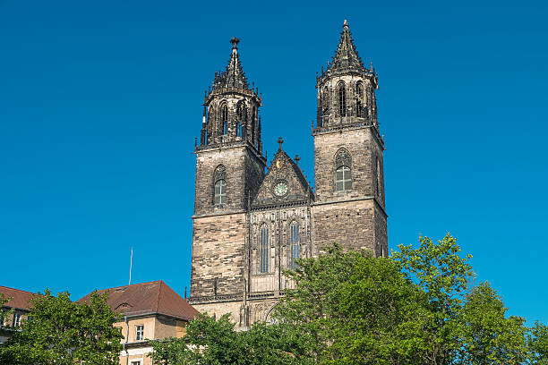 istock Magnificent Cathedral of Magdeburg at sunset, Germany 584588586