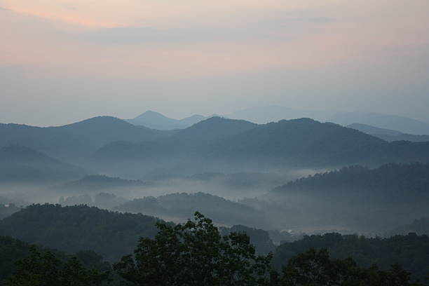 istock Smoky Mountain Dawn 584600484