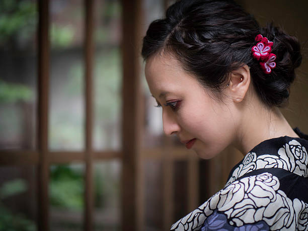 istock Japanese woman 584605124