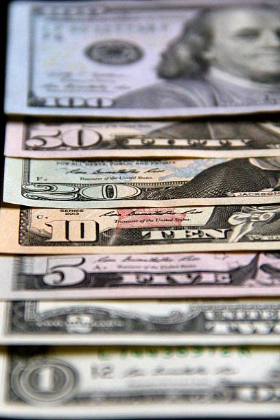 shingle stacked us currency - close up one dollar bill history finance imagens e fotografias de stock