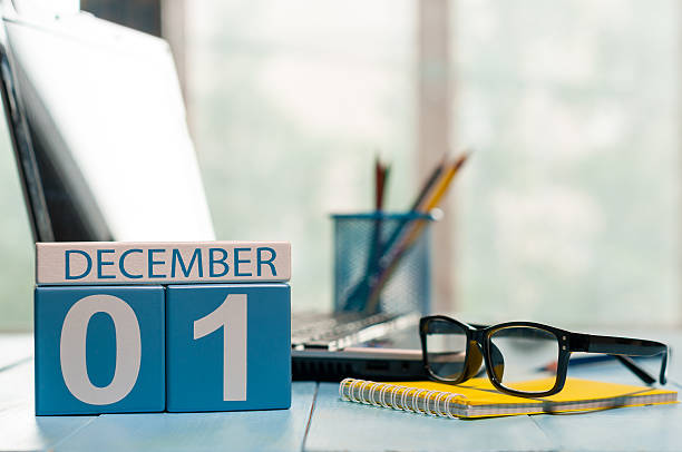1 de diciembre. día 1 del mes, calendario en el lugar de trabajo del profesor - calendar september education month fotografías e imágenes de stock