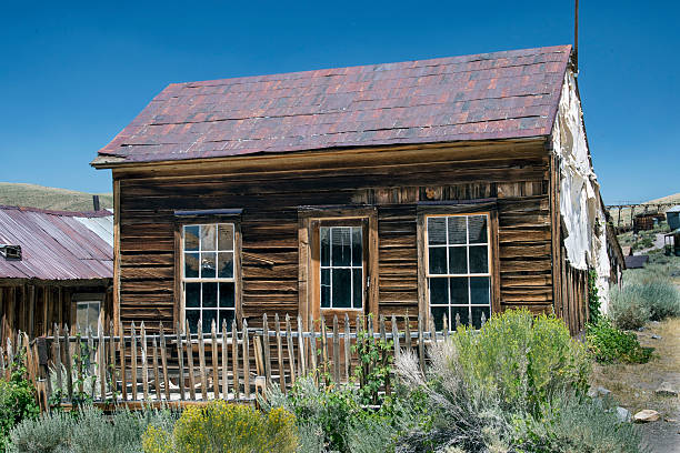 istock Bodie Ghost Town House with Picket Fence 584852626