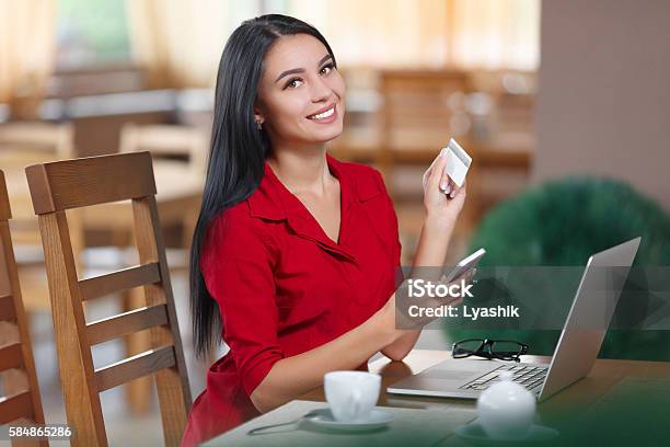 Business Woman Shopping Online Stock Photo - Download Image Now - Adult, Banking, Beautiful People