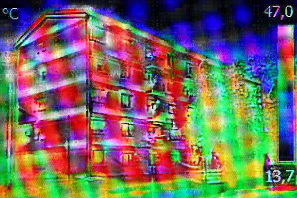 istock Thermal image on Residential building 584866194