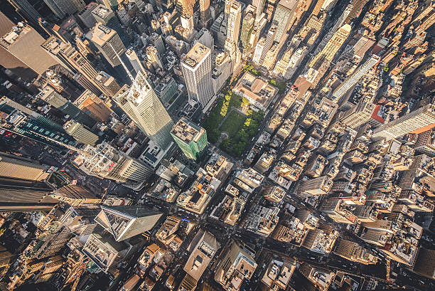 de nova york midtown  - manhattan aerial view new york city city - fotografias e filmes do acervo