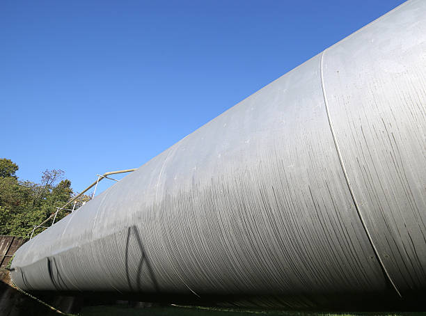 давление судна для хранения природного газа - oxygen tank cylinder natural gas storage compartment стоковые фото и изображения