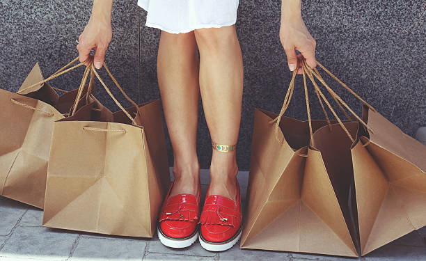 istock Shopper woman 585050550