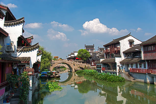 istock Shanghai water village 585051986