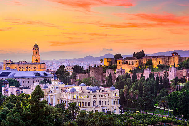 fotografii de stoc, fotografii și imagini scutite de redevențe cu malaga, spania skyline - málaga