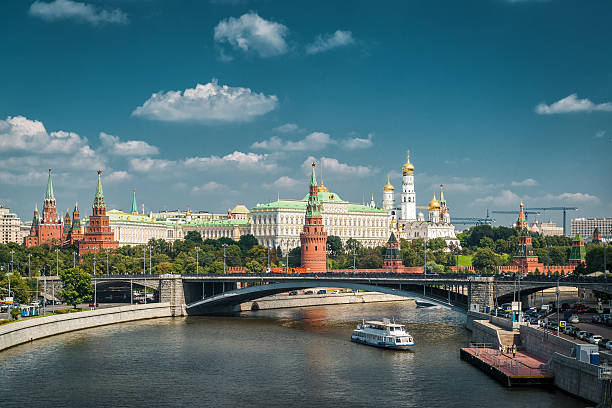 istock View of Moscow Kremlin and Moskva River 585092298