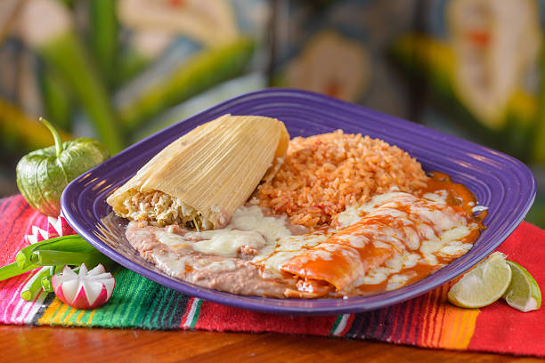 istock Traditional Mexican food combo plate 585150606