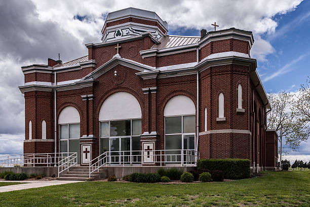 istock Kansas Country Church 585151940