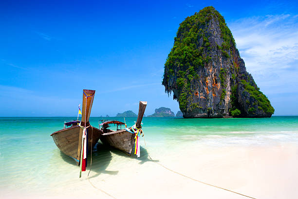 rairay beach - thailand stok fotoğraflar ve resimler