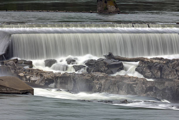 willamette falls zbliżenie - west linn zdjęcia i obrazy z banku zdjęć