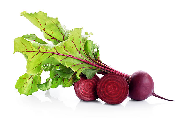 신선한 beetroot 흰색 바탕에 흰색 배경 - beet 뉴스 사진 이미지