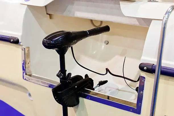 powerful trolling motor for boat with handle