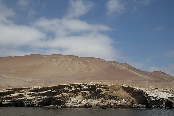 istock Paracas Candelabra Geoglyph 585293298