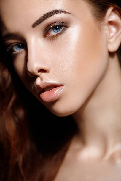istock Portrait of woman with evening make-up 585295268
