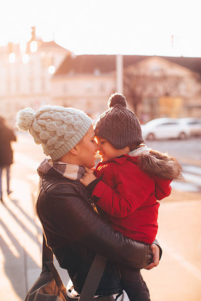 istock Winter day in the city 585299438