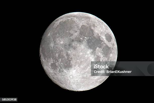 Full Moon Stok Fotoğraflar & Ay yüzeyi‘nin Daha Fazla Resimleri - Ay yüzeyi, Uydu, Dolunay